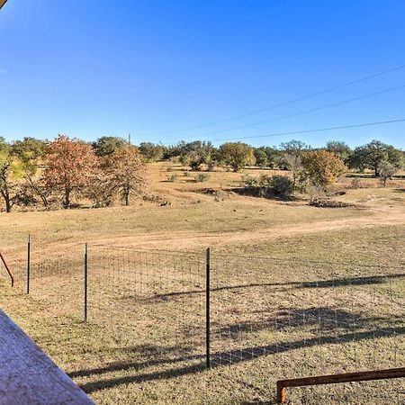 Cozy Fredericksburg Studio Near Wineries! Luaran gambar